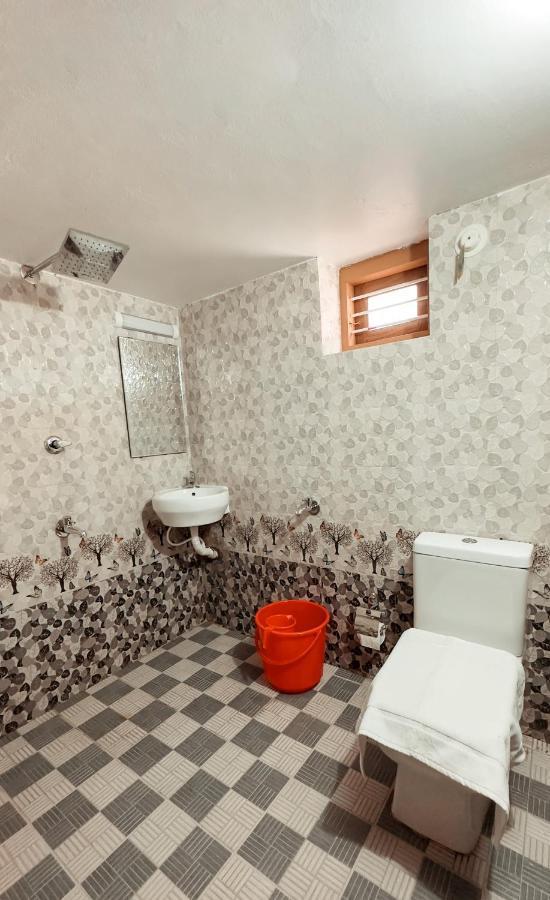 Kalloos Island Backwater Resort コッラム エクステリア 写真