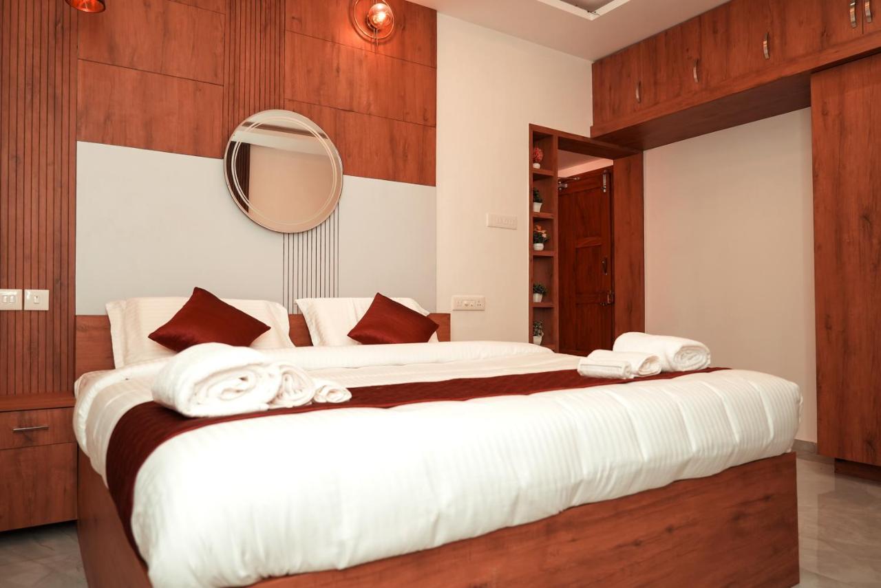 Kalloos Island Backwater Resort コッラム エクステリア 写真