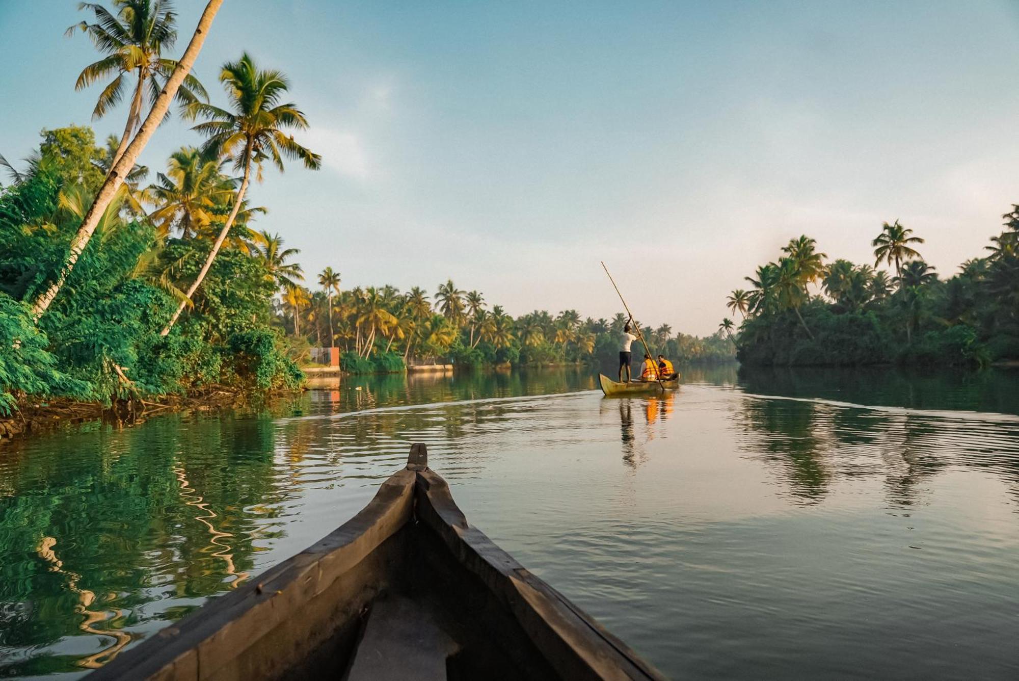 Kalloos Island Backwater Resort コッラム エクステリア 写真